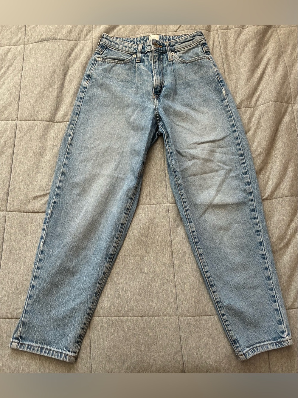 A new day Barrel Light wash Jeans